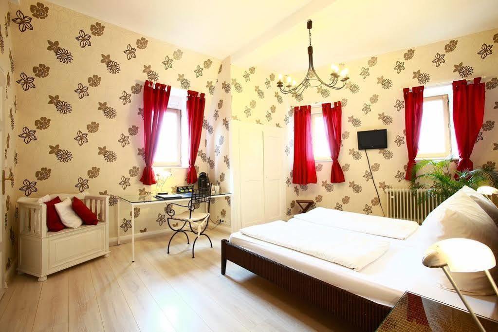 Hotel Villa Koenigsgarten Siebeldingen Экстерьер фото