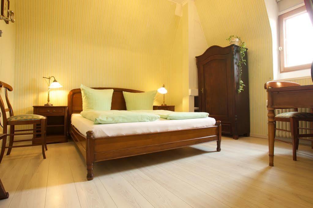 Hotel Villa Koenigsgarten Siebeldingen Экстерьер фото